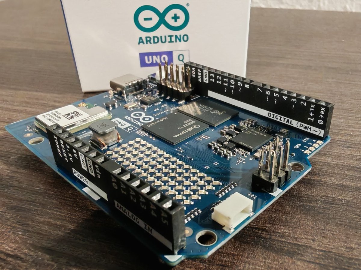 nbc_net's tweet image. Arduino UNO Q hands-on: Smarter with Qualcomm and capable of running a desktop OS like a Raspberry Pi dlvr.it/TPQHK2 #Arduino #ArduinoUnoQ #Qualcomm #AIdevelopment #IoT