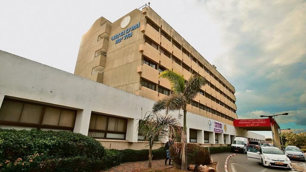 JoopSoesan's tweet image. Cyberaanvallen nemen toe en het gezondheidszorgsysteem is nog steeds kwetsbaar.
Vier jaar na de grote aanval op het Hillel Yaffe-ziekenhuis registreert Israël een scherpe stijging in cyberaanvallen: 3.380 incidenten per jaar, waarvan er honderden het potentieel hebben om…