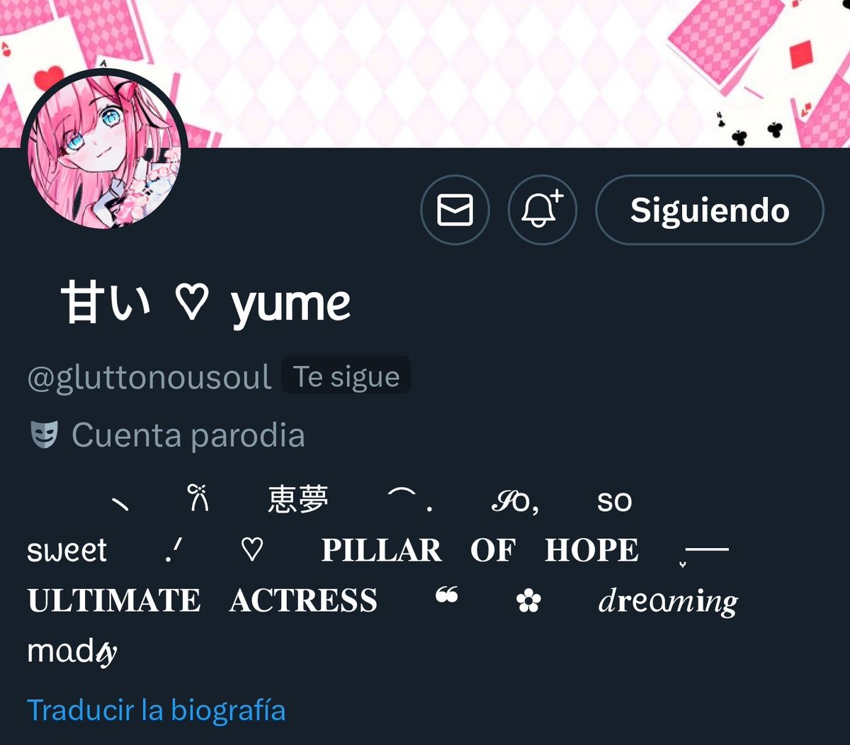 Tiene dos pedazos de tetas como dos putisimos barcos que se mueven de manera discontinua y además no simétrica es decir se sube la teta derecha  baja la izquierda o sea es como que respiran las tetas.