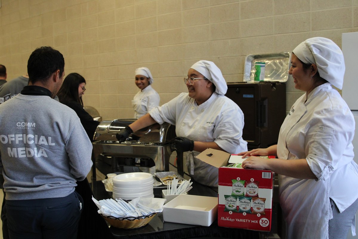 McDonald's Texas Invitational Basketball Tourney. tweet media