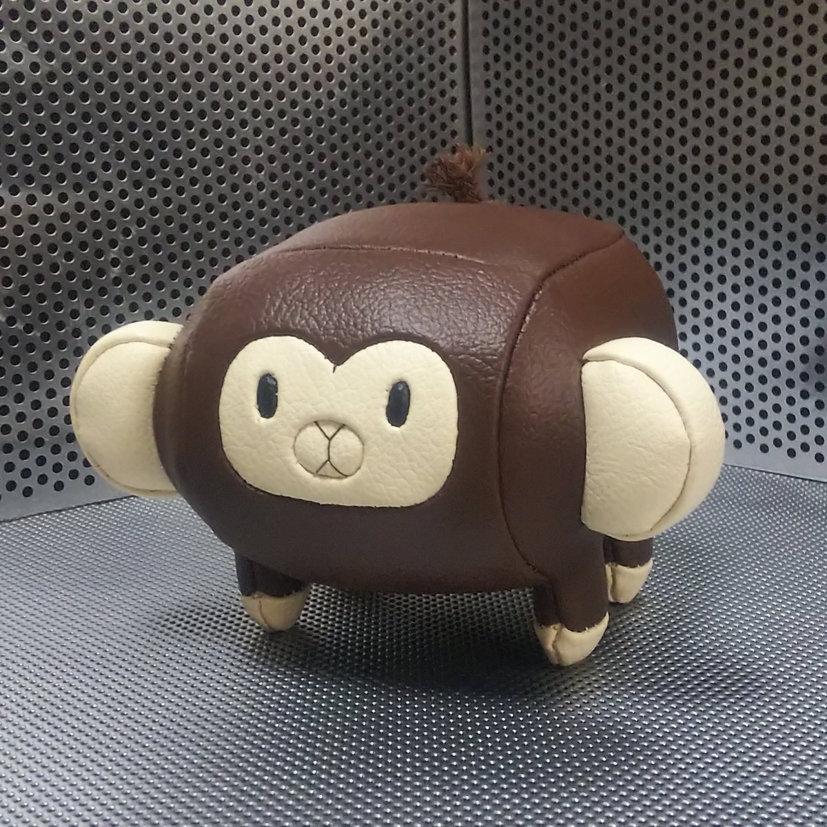 AYATARO_robot's tweet image. 炎とサルを出品しました！良かったら見てくださいね。ひと針ひと針手縫いで縫い上げています！頑張りましたよ～。😆🧵

ayataro.base.shop