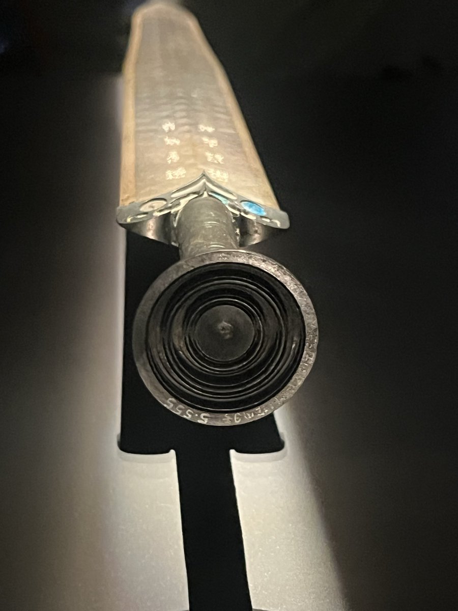 ckc_pop's tweet image. 今年也去了，劍屁股跟全身來了幾張就走了，人太多了，喘不過氣……