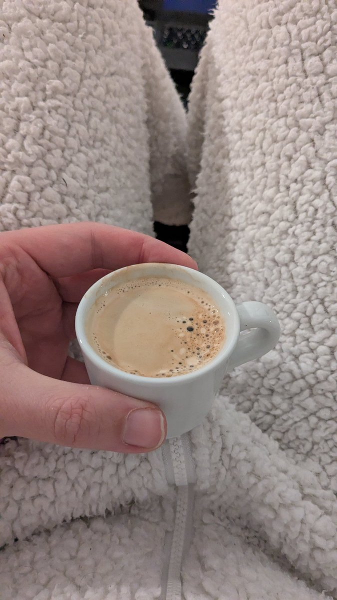 rubberduckweb's tweet image. mehr Kaffee