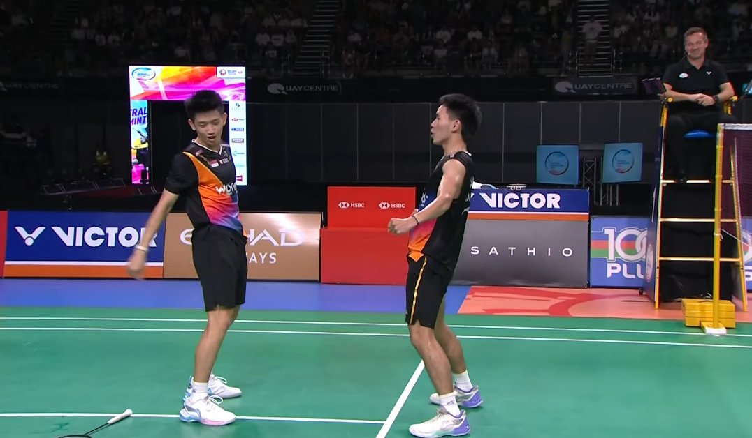 BadmintonTalk's tweet photo. Selebrasi untuk Super 500 pertama!

#AustralianOpen2025 https://t.co/vDkMObeOQ8