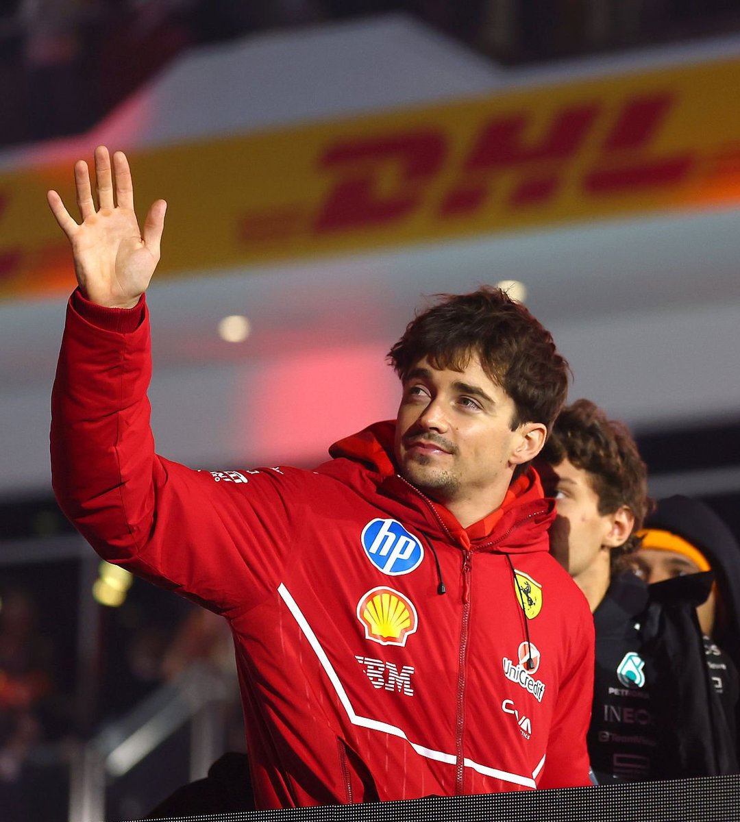 leclercsletters's tweet image. charles p6 at the end, only 0.190s behind kimi 🥲 ferrari got charles' strategy terribly wrong.

he did everything right in the first stint, only to be fucked over by the team at the end...