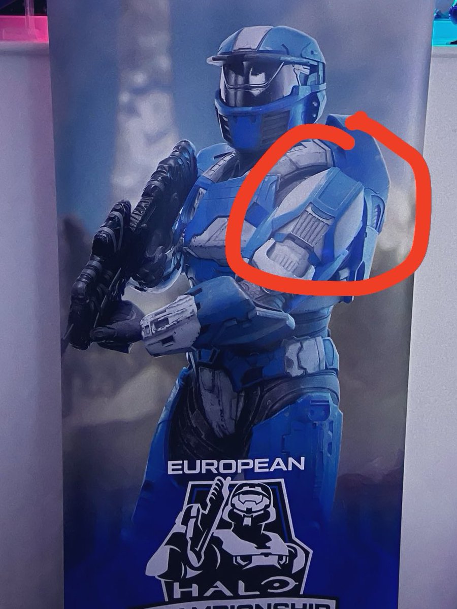 TJNauta3's tweet photo. Is anyone able to confirm if this shoulder armor is in Halo Infinite? I’ve checked twice and I just don’t see it and now I’m curious. @Unyshek @Halo?

#Halo #HaloInfinite https://t.co/t6IRQuM3uv