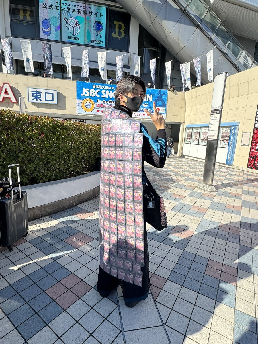 踊マント退陣しました〜🥊

写真撮ってくれた人ありがとうございます！
写真載せるのとかは全然大丈夫ですので！！モザイクもなしで⭕️

こっからぶち上げるのみ！！全力で盛り上げていきましょう！！！🔥🔥🔥

 #Adoよだか
