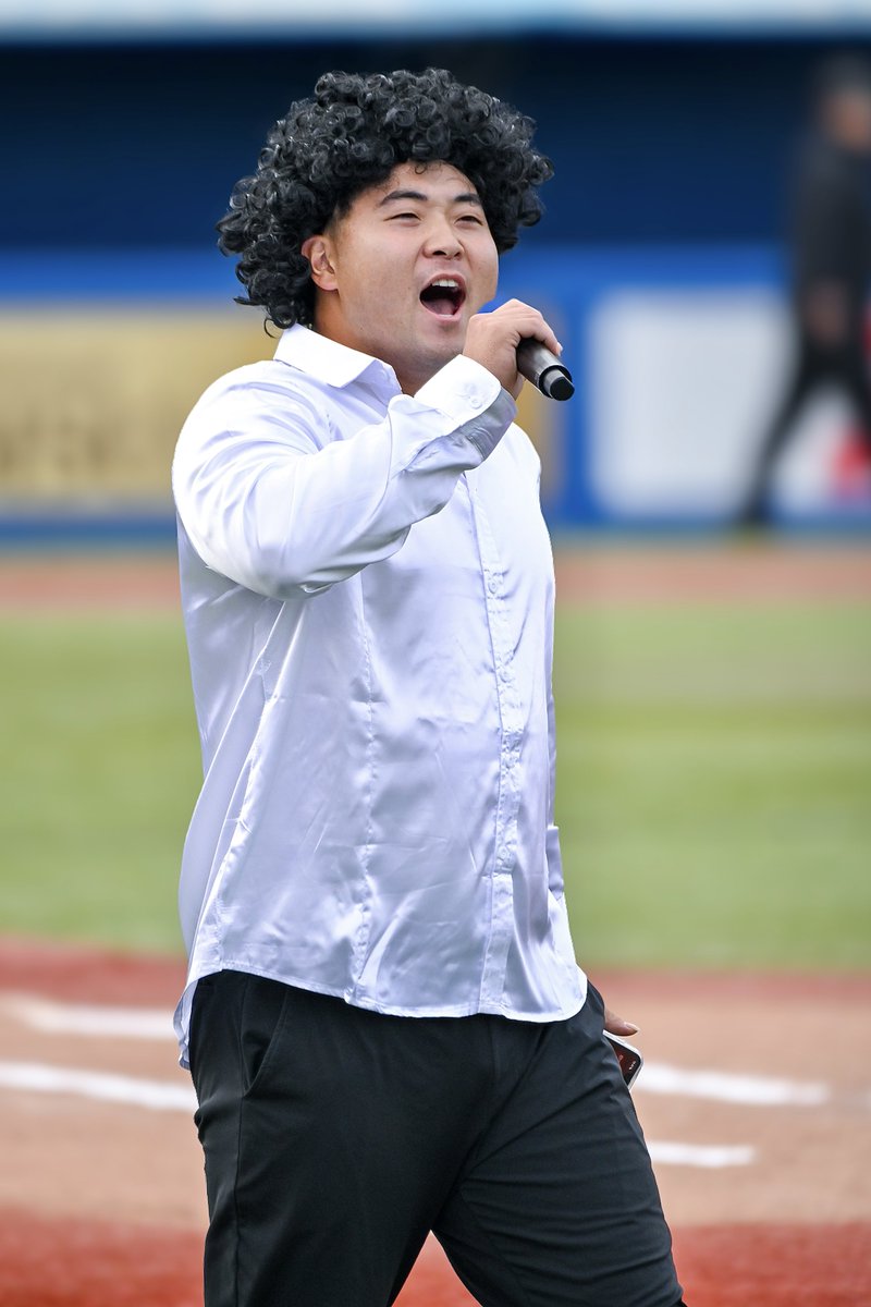 real_ab5's tweet photo. 今年もファン感MVPは髙野くんかも😹爪痕残しまくり😹
#swallows #髙野颯太 https://t.co/ngJzqJWv7c