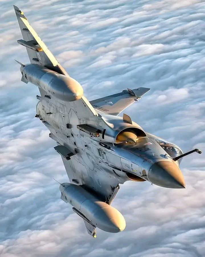 shoaib0061's tweet photo. Pride of Pakistan. 
#JF-17 https://t.co/ohFKQAFCyR