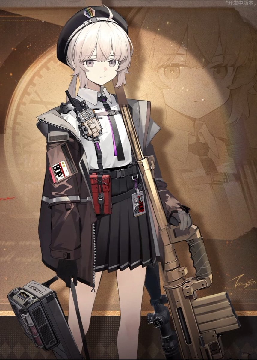 非常个人的看法，我非常喜欢这个高亮度将灰发画的看起来像是粉带金色一样的效果。个人非常喜欢。