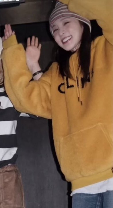 dgmn1218's tweet image. Celine Celine Celine…..🙊