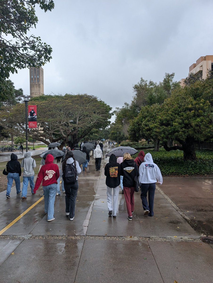 ACHS_AVID's tweet image. On Thursday, AVID Juniors we&apos;re able to visit the University of California, Santa Barbara. It might&apos;ve been rainy but students were able to tour the campus and see what life is like as a Gaucho!