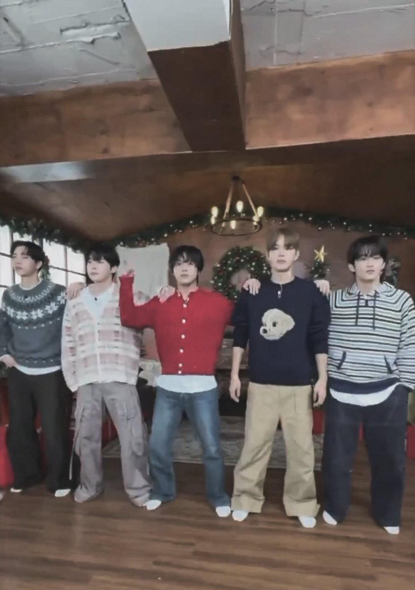 Jumgwoo's tweet image. Try not to be silly: fail.