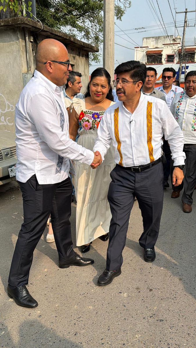 brubiochavez's tweet image. Hoy vivimos un momento muy especial: la inauguración de la primer sede de asesoría Jurídica intercultural del #IFDP en Huejutla, Hidalgo.

Agradezco profundamente el acompañamiento del Ministro Presidente de la @SCJN, Hugo Aguilar, en este esfuerzo por fortalecer el acceso a la…