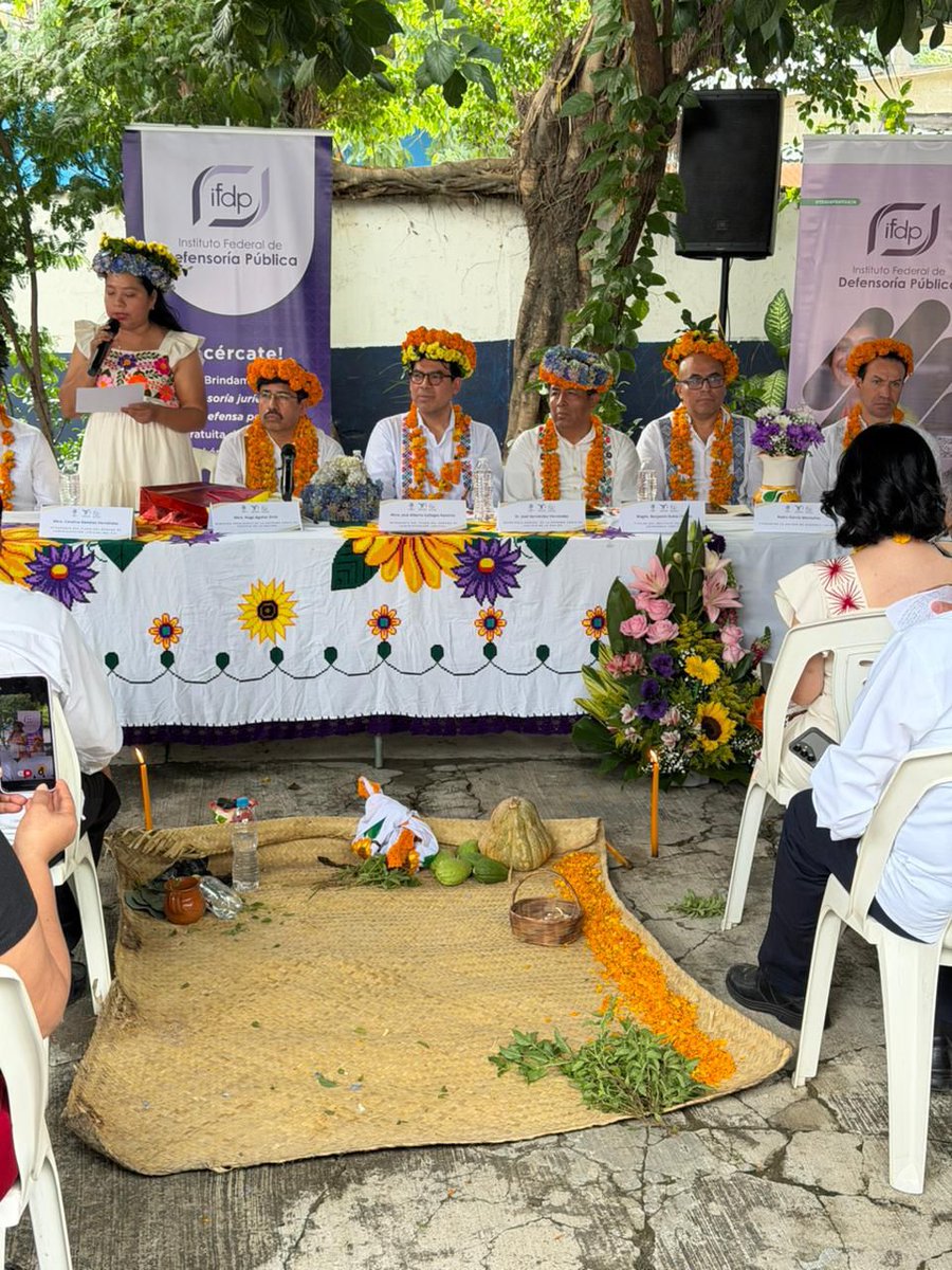 brubiochavez's tweet image. Hoy vivimos un momento muy especial: la inauguración de la primer sede de asesoría Jurídica intercultural del #IFDP en Huejutla, Hidalgo.

Agradezco profundamente el acompañamiento del Ministro Presidente de la @SCJN, Hugo Aguilar, en este esfuerzo por fortalecer el acceso a la…