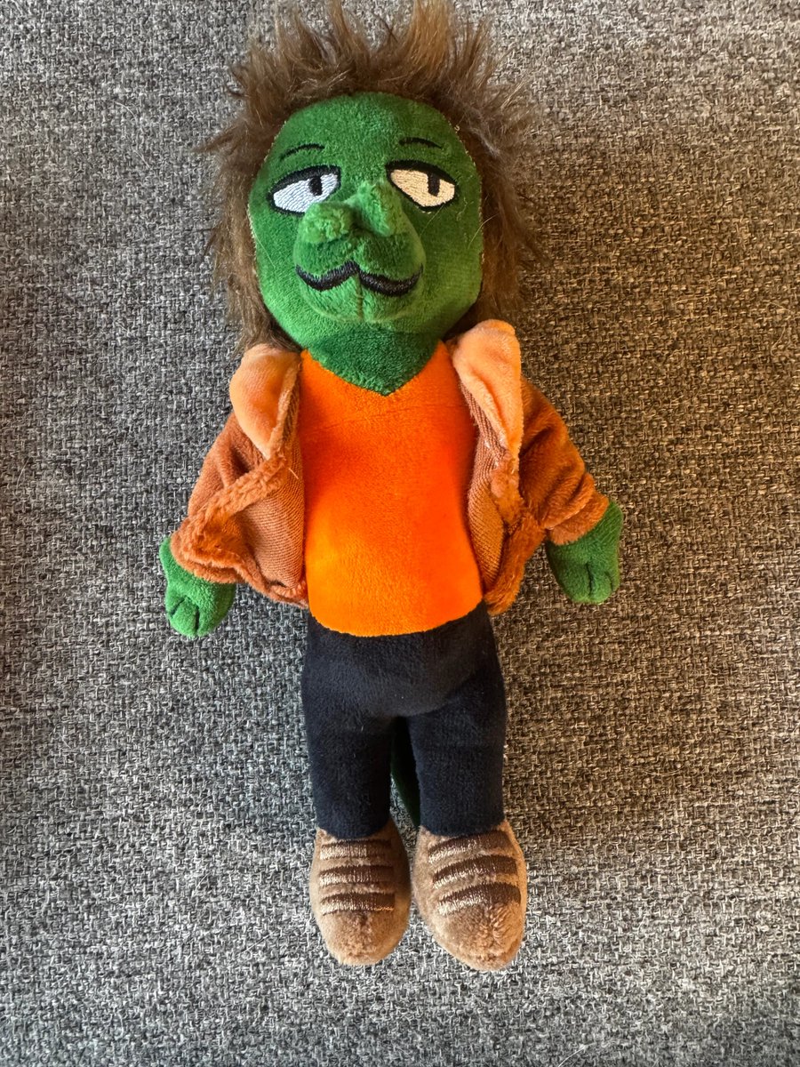 omg i guess theres official plush of the creatures i drew???? i want them...