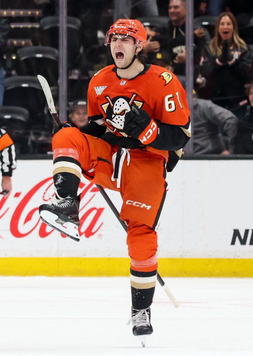 NHL's tweet image. THIS TEAM IS SO FUN 🙂