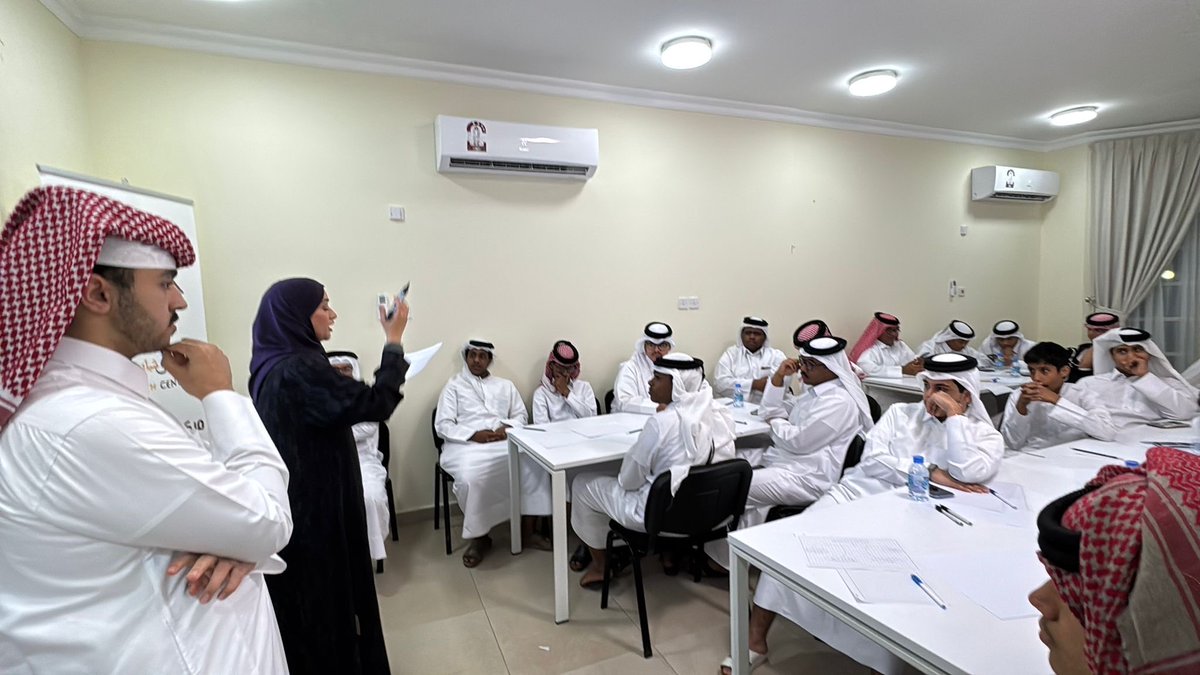 DohaYouth's tweet photo. اختتم مركز شباب الدوحة ورشة (اعداد البرامج والفعاليات الشبابية) ضمن خطته السنوية، حيث قدم الورشة المدربة/ نورة الذوادي بمشاركة عدد من رواد المركز ومنتسبيه، تم خلالها التدرب على كيفية وضع الخطط للبرامج والفعاليات✍🏻 وطرح الافكار💡 وتبادل النقاش🗣️

@MSYQatar https://t.co/ILKAyuVkjz