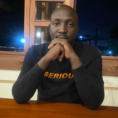 MarkMugalu's tweet photo. #NewProfilePic https://t.co/2rwsUbz0Jf