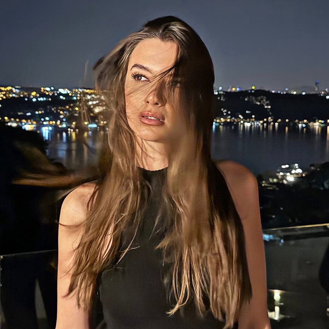 Bebek gibi🖤 #LeylaLydiaTuğutlu