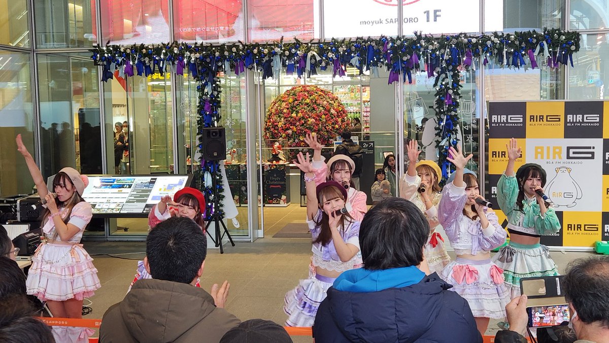 YsHIROSSYI's tweet image. 🐕‍🦺散歩中にモユクのLIVE(#FRUITY さんだった)横通った時、駅前通り側でビラ撒きしてた #PoisonPalette の子

次は #ambitious と一緒だって言ってチョビのことも構ってくれてて凄く人当たりいい娘だったんだで応援してやりたいが、肝心の名前聞きそびれた😅

どうしたものやら…