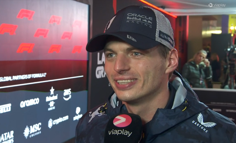 🐐 Max Verstappen, sobre la radio de Norris: "La he escuchado y me he tenido que REÍR"

"Tiene el efecto contrario.''

#F1 #LasVegasGP 🇺🇸