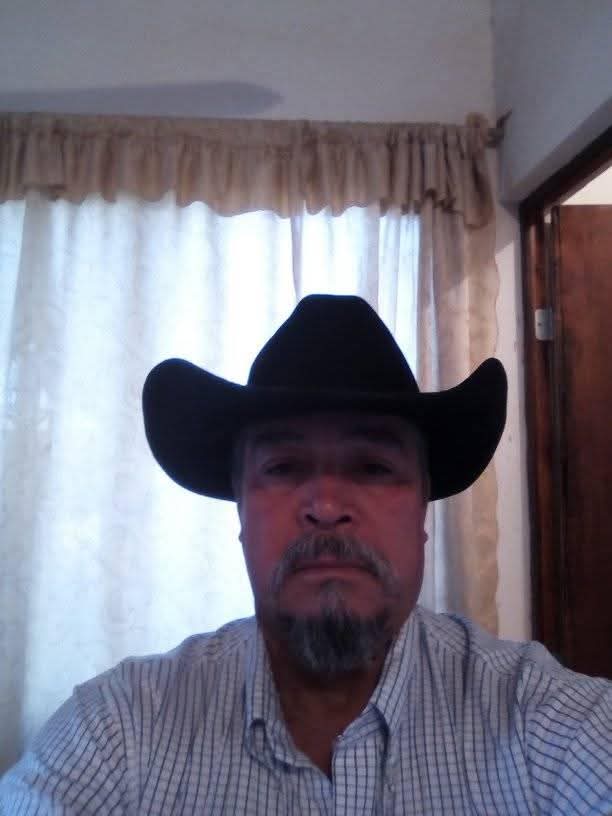 DvVasquez85's tweet photo. Don Dionicio es bien le encanta que se la mamen
Me manda vídeos los https://t.co/bQZWY8ny82