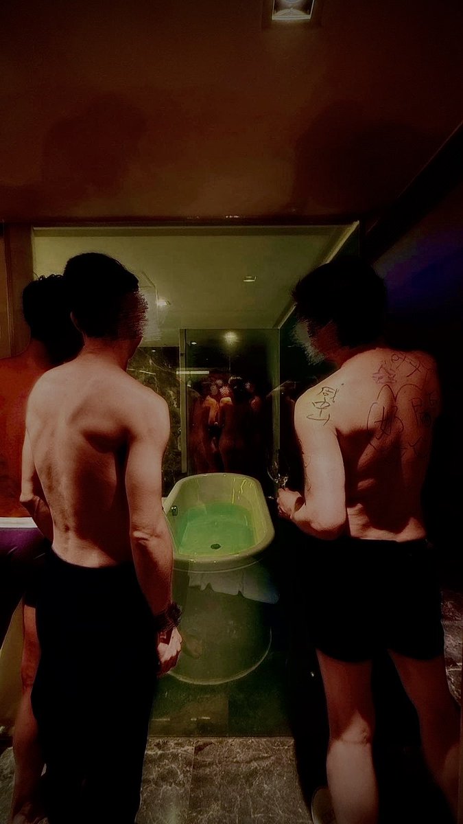 B先生 & E小姐 tweet media