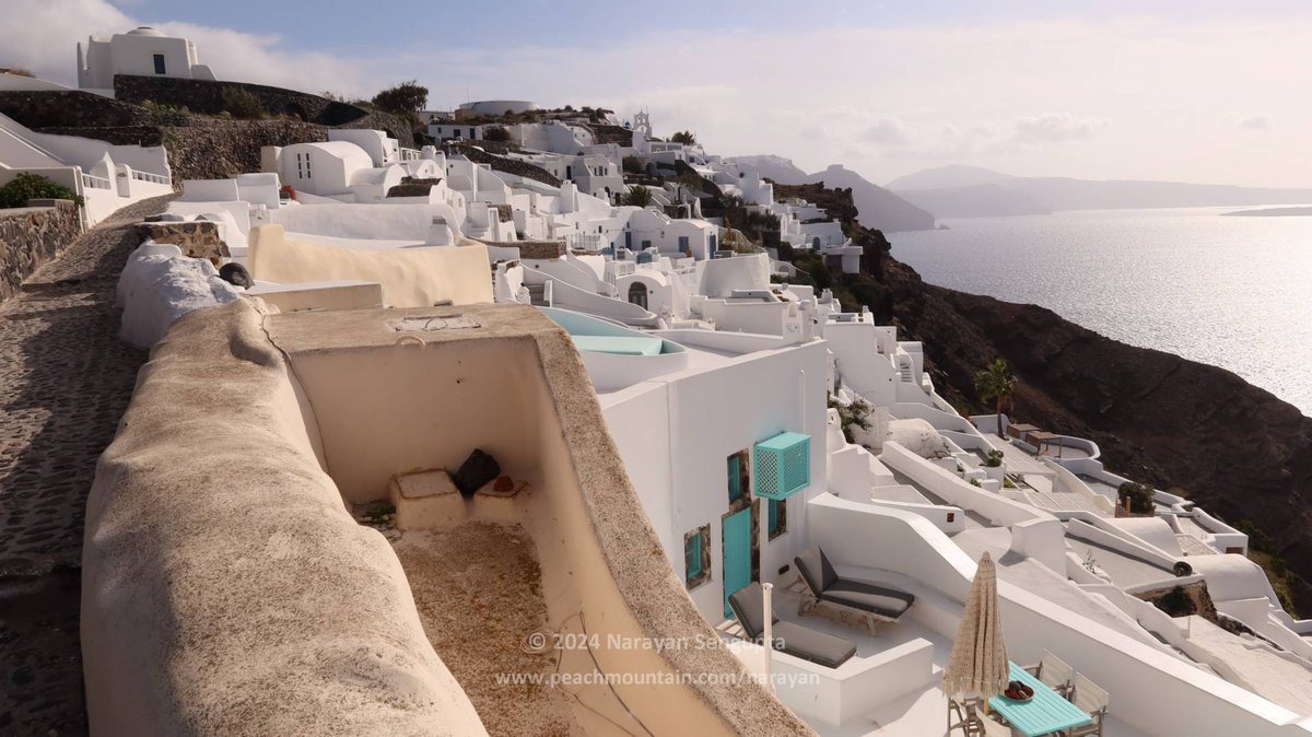 USAS_WW1's tweet image. #Greece #Ελλάδα #Luxury #travel #Santorini: Καλημέρα! Santorini is correctly famous for its breathtaking beauty. In November, you can have the island to yourself! No crowds! And we met the plumpiest, friendliest cat ever! We loved him! @BVisitSantorini  x.com/USAS_WW1/statu…