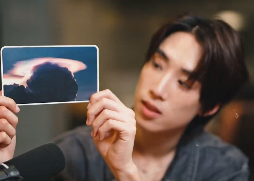 lanagx9's tweet image. #kndFeatALANpasawee
#ALANpasawee

— &quot;หมวกเมฆสีรุ้ง&quot;  (Iridescent Pileus Cloud) 🌈☁️

คงเป็นรูปที่ภูมิใจและเป็น masterpiece ชิ้นนึงของอลันมากแน่ ๆ เพราะน่าจะถ่ายยากและไม่ได้มีเกิดขึ้นบ่อย แต่อลันถ่ายออกมาได้สวยมากกก แล้วก็มาแบ่งให้แฟนคลับไปใช้ด้วย…