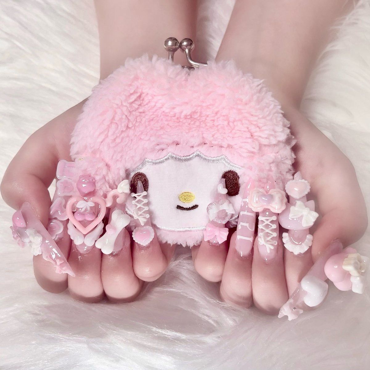 miu3_uru's tweet image. みうみお感じたくて、ネイルににゃん？を入れた