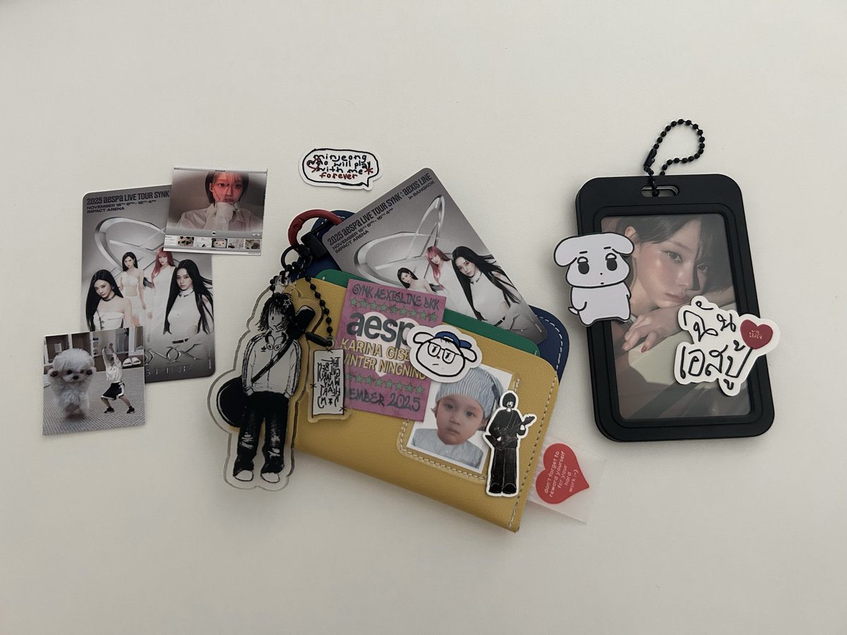 anecotis's tweet image. fin ( ing ) 🤳🏻♥️ 💬  !