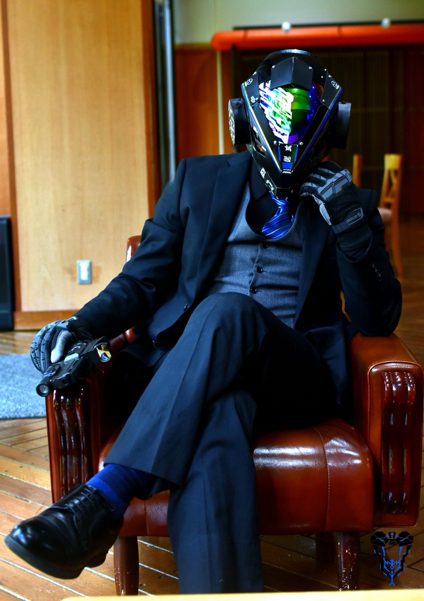 homuragi_bv's tweet image. #三連休はフォロワーさんが増えるらしい 

九州(主に熊本)でオリジナルキャラを作りコスプレしている一次創作コスプレイヤーです
武器を構えたりネタ写を撮って貰うのが好きです

作品は  #BlueViperphoto  #Avengeseeker のタグで見れます

主に
🐍 ブルーバイパー
🦎 ヴァイス
というキャラしてます