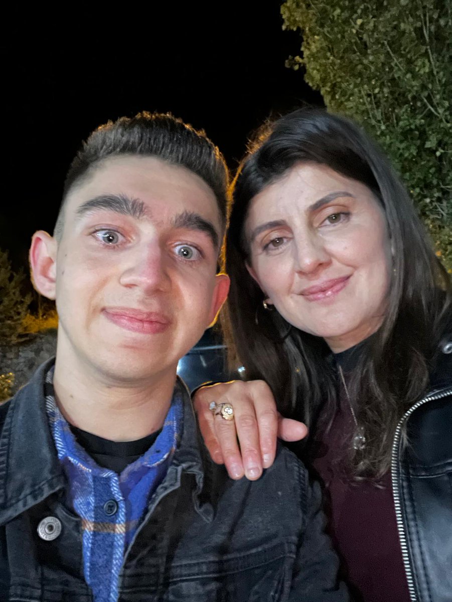 Ailem ile Yüzyüze Projesi Günün Etkinliği:  Bugün Tokat’ın değerli Türk halk müziği sanatçılarından Ayşegül Er Yılmaz’ı araştırdık. Türkülerimizdeki güçlü yorumu ve kültürümüze kattığı değerlerle öğrencilerimize ilham oldu.<a href="/tcmeb_mtegm/">Meslekî ve Teknik Eğitim Genel Müdürlüğü</a> <a href="/tokatmem/">Tokat İl Milli Eğitim Müdürlüğü</a>