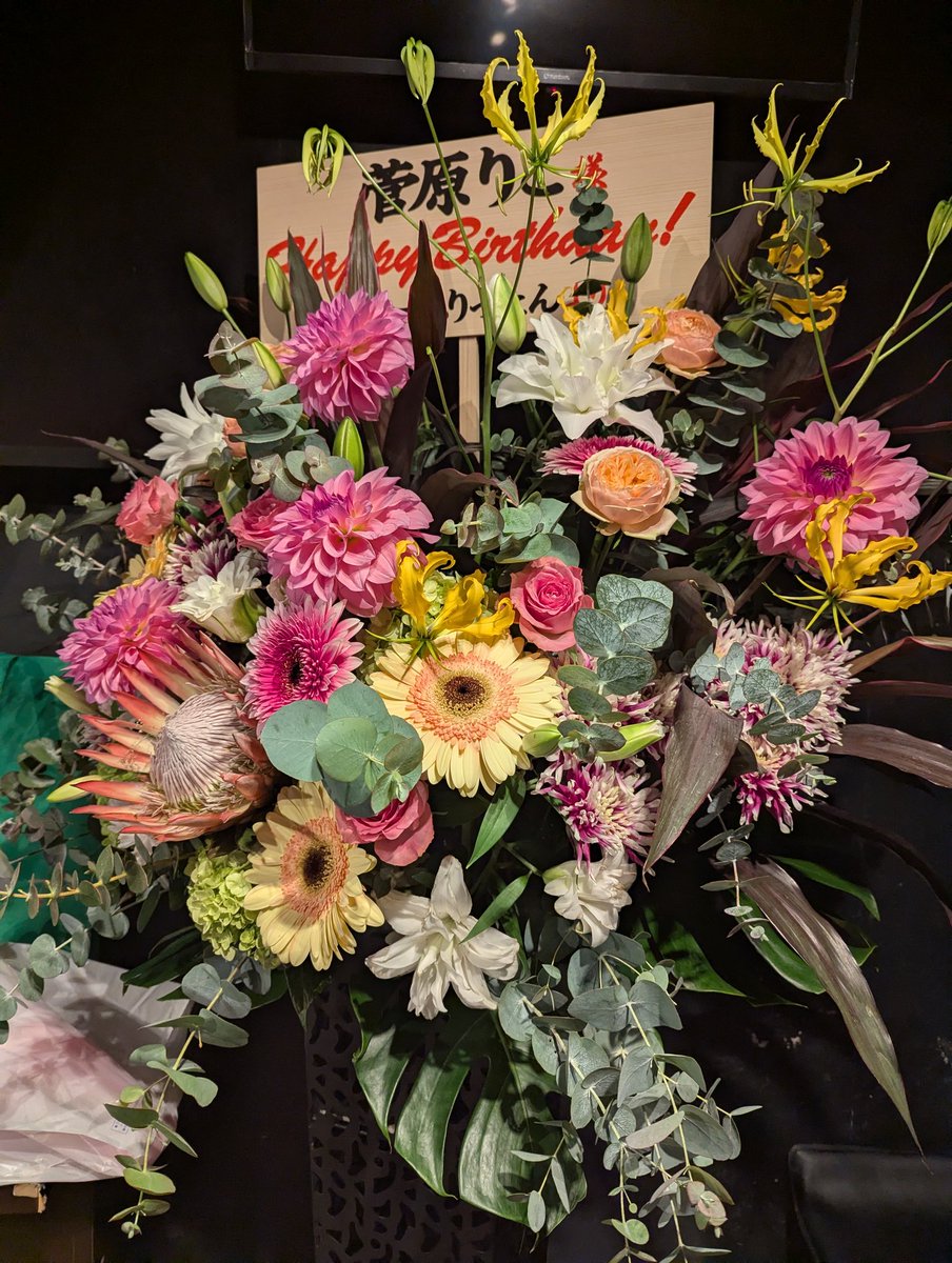 01angryman's tweet image. #菅原りこBirthdayEvent2025 
においてりったんが歌唱したセットリストです🤗
いつも思いますがりったんのは感情を込めても言葉を大切にクリアに歌い上げる美しい声の持ち主ですね😌
間違いがあれば教えてください🙇🏻
#菅原りこ
#りったんThanksFlowerDay