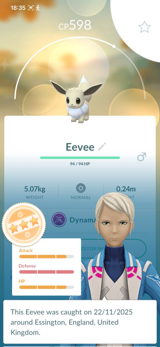 DanBate8's tweet photo. I did 10 #dynamaxeevee raids and got 1 #shinyeevee. Im going to evolve to #glaceon 🤩 #pokemongo https://t.co/qBeB2UKqGO