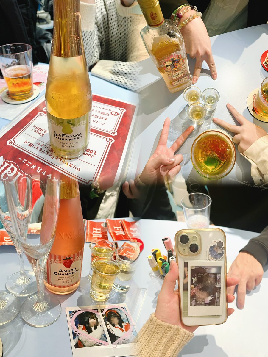 amu_alipa's tweet image. 11♡21

おきゅおわ遅れましたごめんなさい！
色んなもの飲めて嬉しかったー！Alt💌
最後酔っててごめんなさいしばらくショットやめます

つぎは11/27 17-23います❕