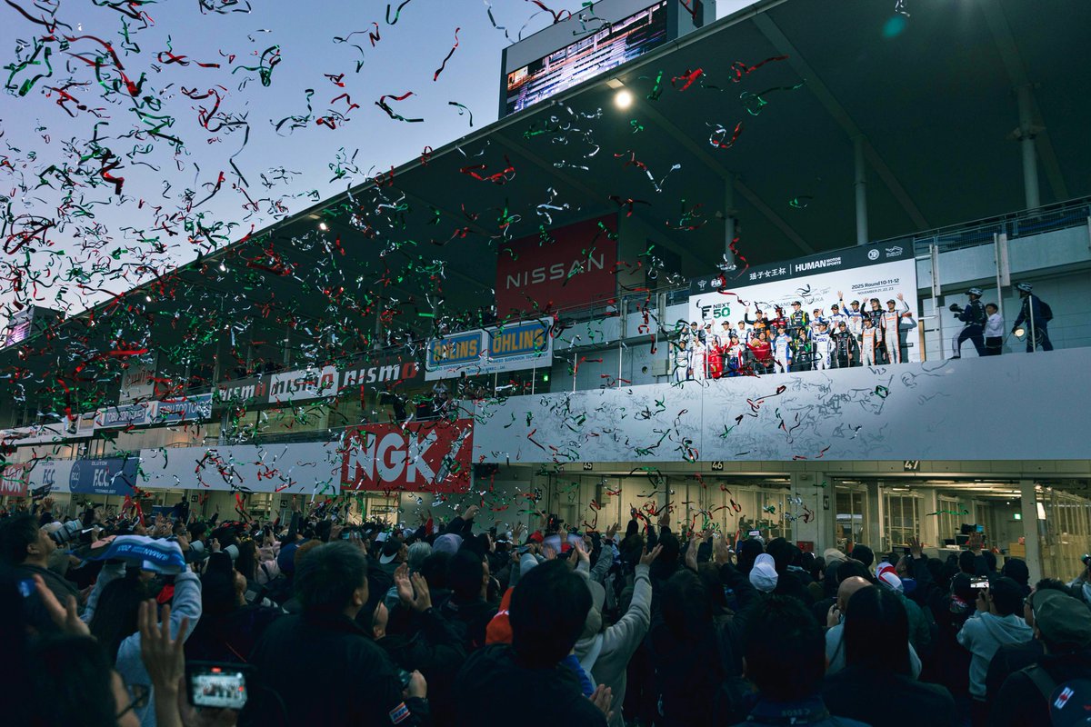 瑶子女王杯 │ 2025SUPER FORMULA
応援ありがとうございました📣

昨年記録した過去最高21万人を更新し、
来場者26.4万人を達成できました。

さらに進化するHUMAN MOTORSPORTS 
にご期待ください。  #SFormula