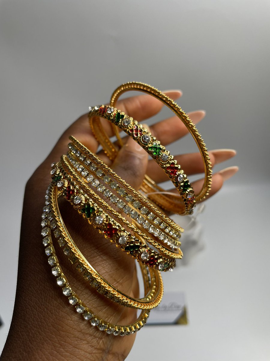 Dee_Bebegirl's tweet image. category: arabian bangles 😍🔥
N7,500