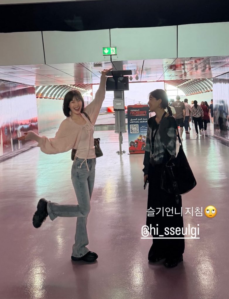 heroes_twt's tweet image. joy and seulgi having a date together 👯‍♀️🏎️