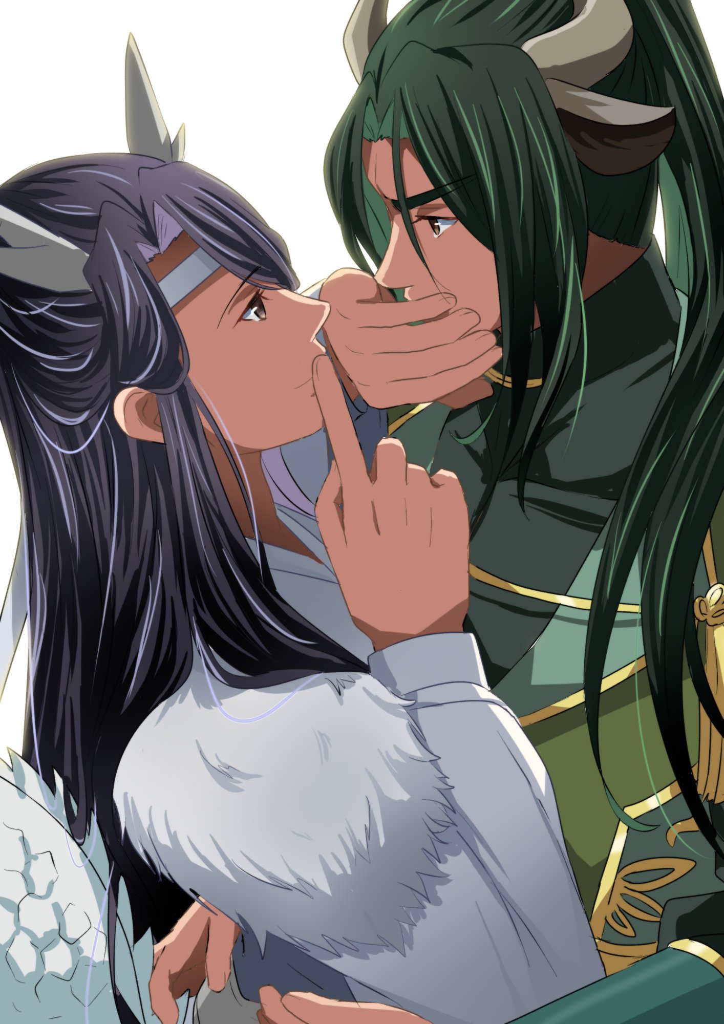 G6b2EB8a0AAiukE?format=jpg&name=large