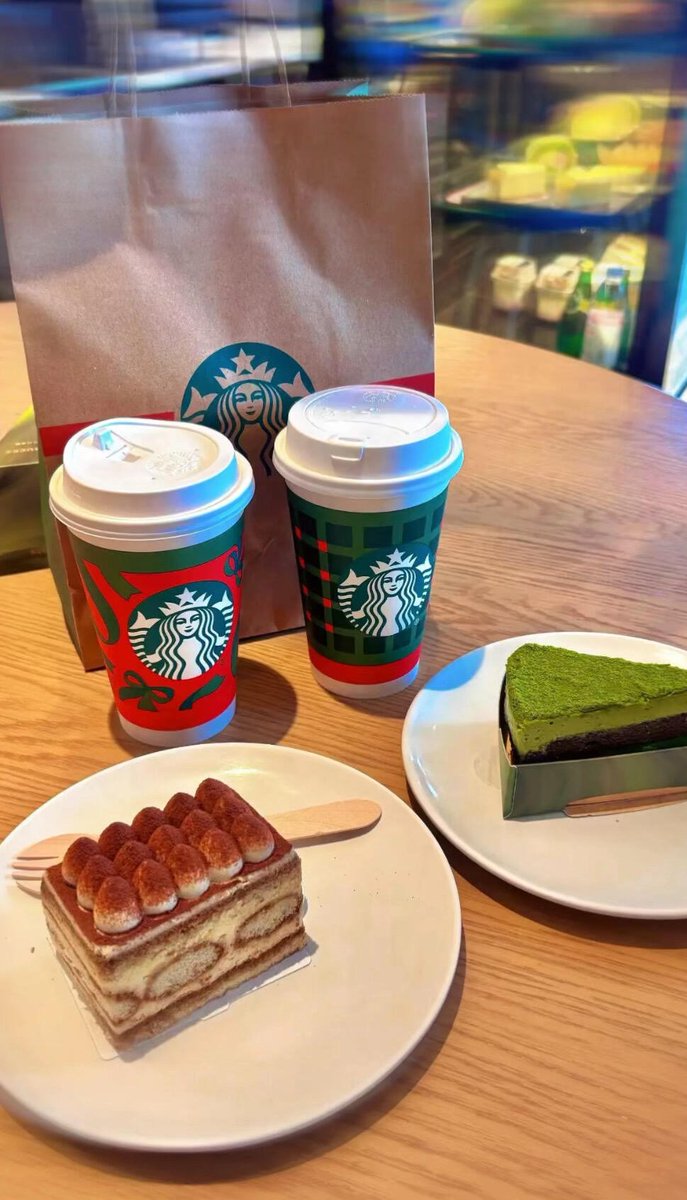 Rose1023166's tweet photo. Sweet moments taste better than anything. https://t.co/As0bRuwOhF