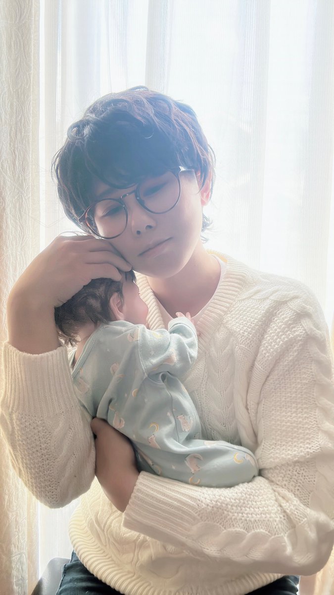 GrodyIt's tweet image. Cosplay 噛 👓🍪🍋🧪

この子は俺が守る

 #いいファミリーの日