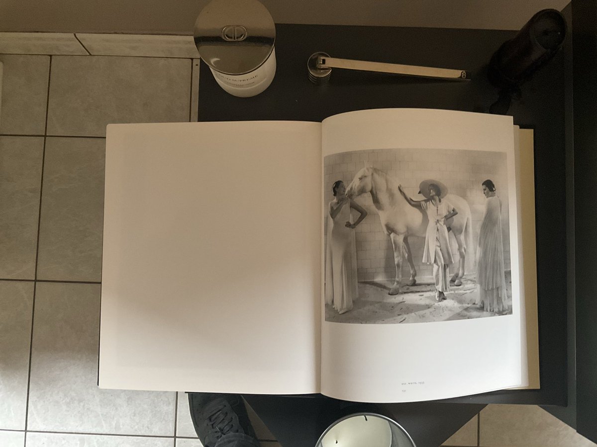 subutex4's tweet photo. Lecture du jour:
Edward Steichen
#book #photo #edwardsteichen https://t.co/diAqRx1mT6