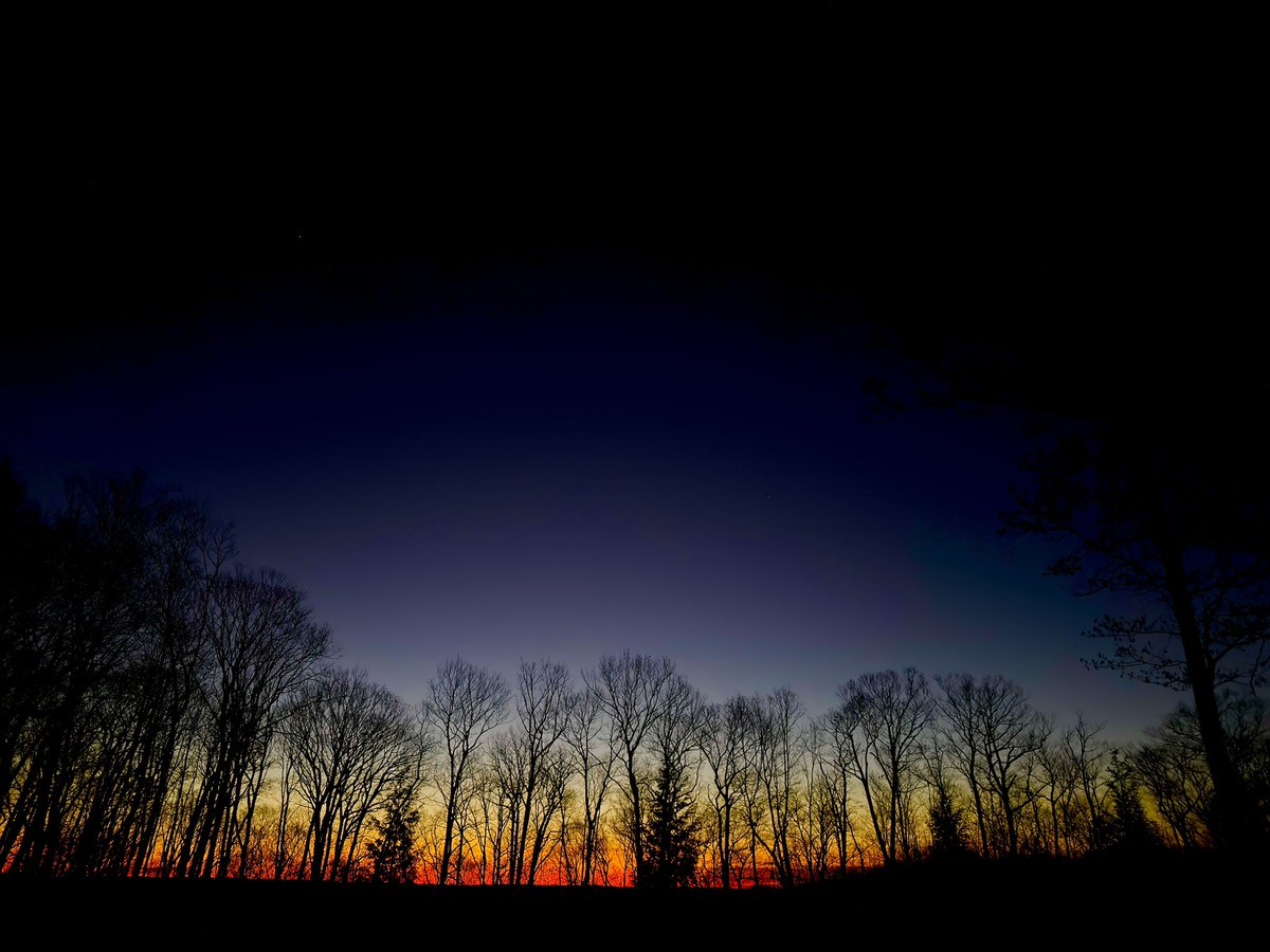 28°F sunrise in Connecticut, wishing you a great Sunday!