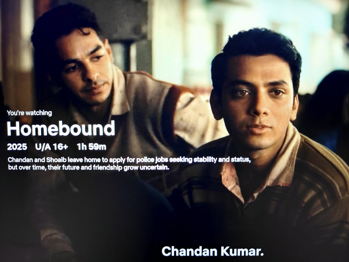 mathirajendran's tweet image. இந்த scene la, அவன் பெயர் என்ன என்பதை அந்த பொண்ணு கேக்கும் போது, அவன் first name மட்டும் சொல்லுவான், அப்போ அந்த பொண்ணு full name என்ன என்று தெரிஞ்சிக்க வேணும் nu நினைப்பா

But இந்த scene ku முன்னாடி antha paiyan தனியாக வந்தாயா என்று கேட்டால், &apos;ஏன் பெண்கள் தனியாக வரக்கூடாதா?&apos;…