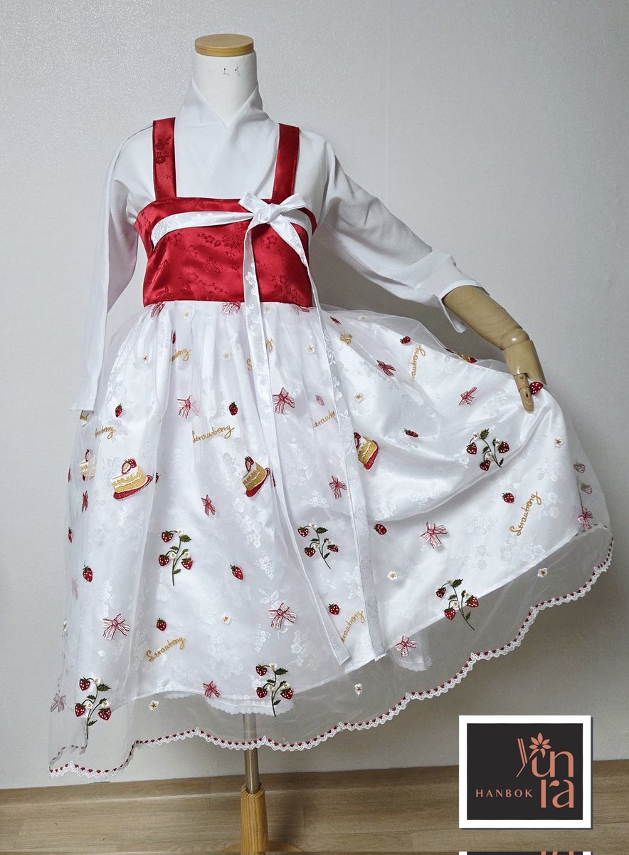 Yunra_Hanbok's tweet image. 🌼월, 수요일에는 베리 레이스랑 메이플피칸타르트 1벌 더랑 체리/레드베리타르트 4벌씩 더 작업할 예정이어요!
화요일은 촬영과 스터디, 수업이 있어 하루 쉽니다☺️