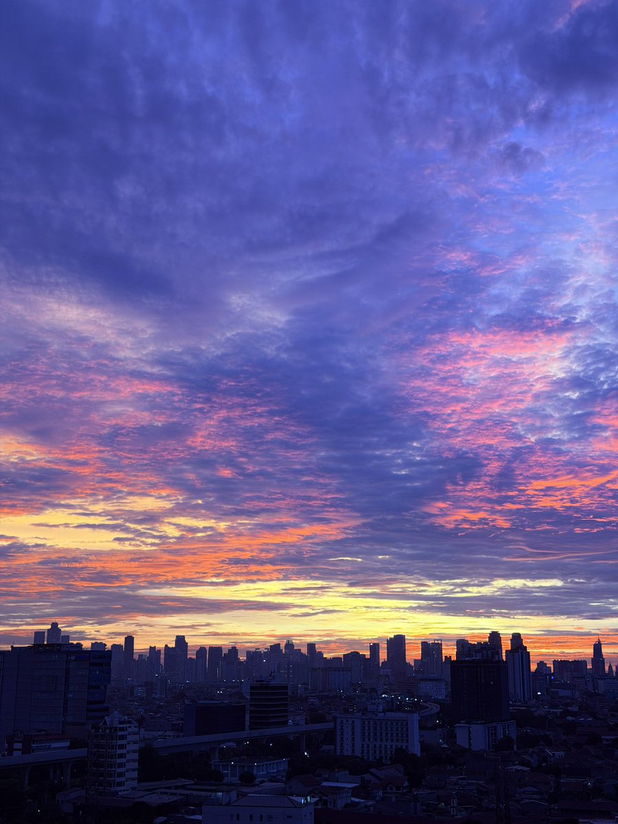 thisiskiddo's tweet image. Gak di edit🥺