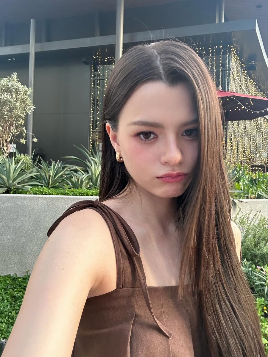 itsbecfreen_'s tweet image. REBECCA BABYYYYYY

#beckysangels