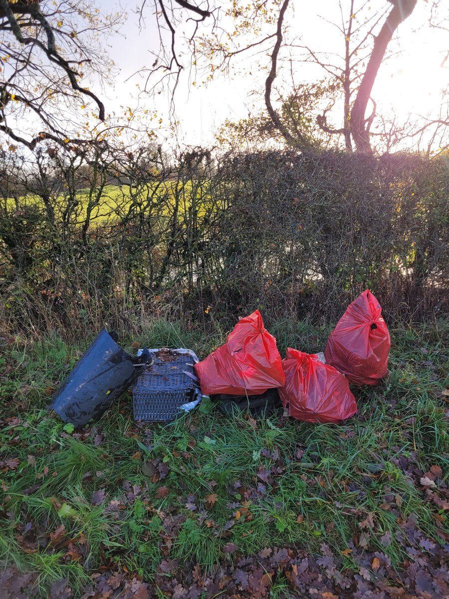 Wrexham Litter Pickers tweet media